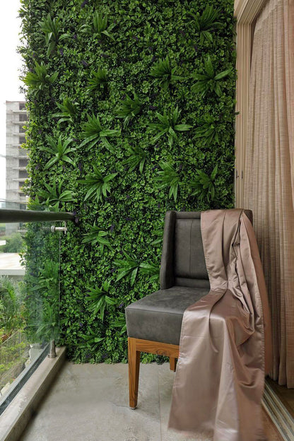 Green-decorative-wall