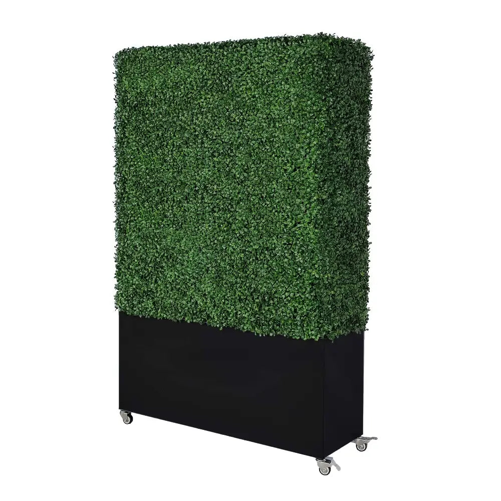 Movable hedge wall